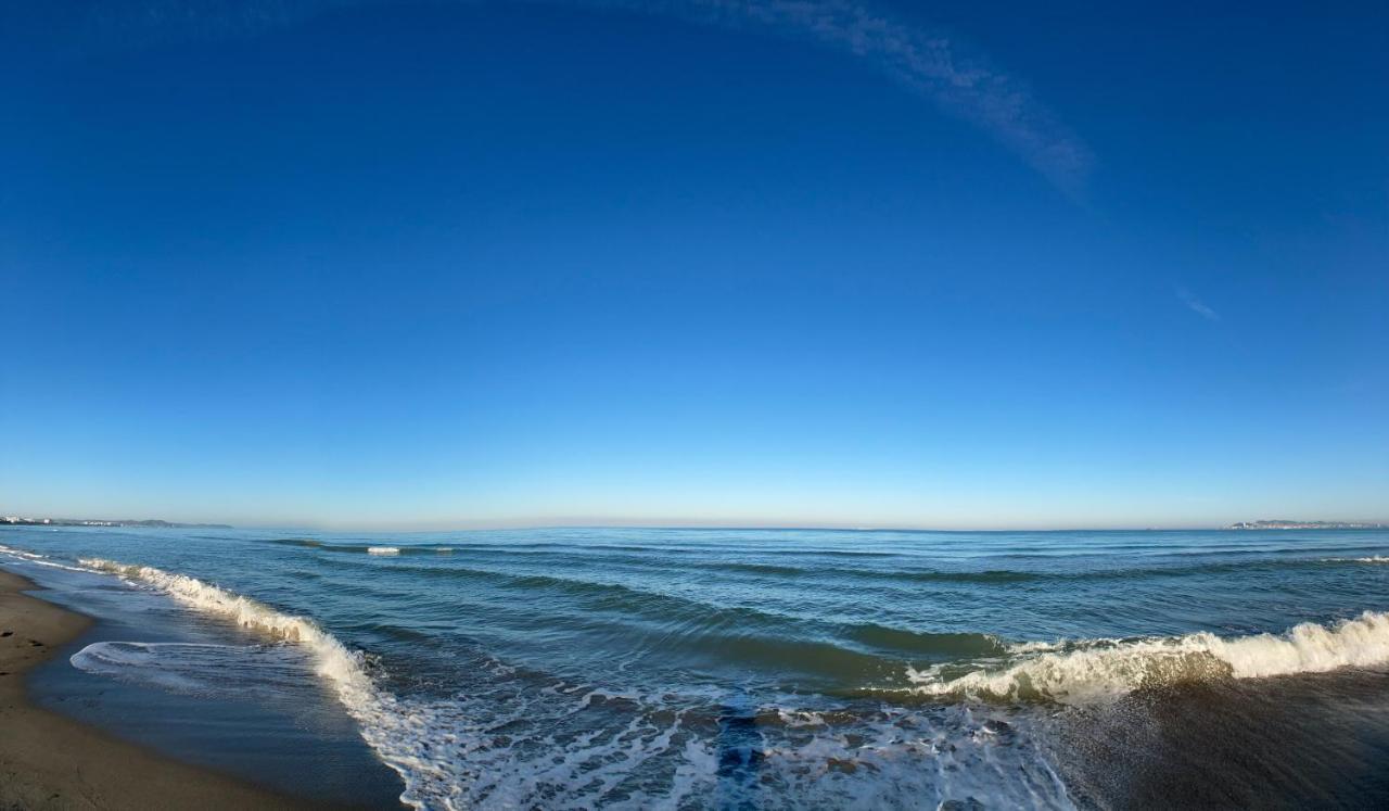 Promo Price September - Home By The Sea 1 Min From The Beach Golem  Exterior foto